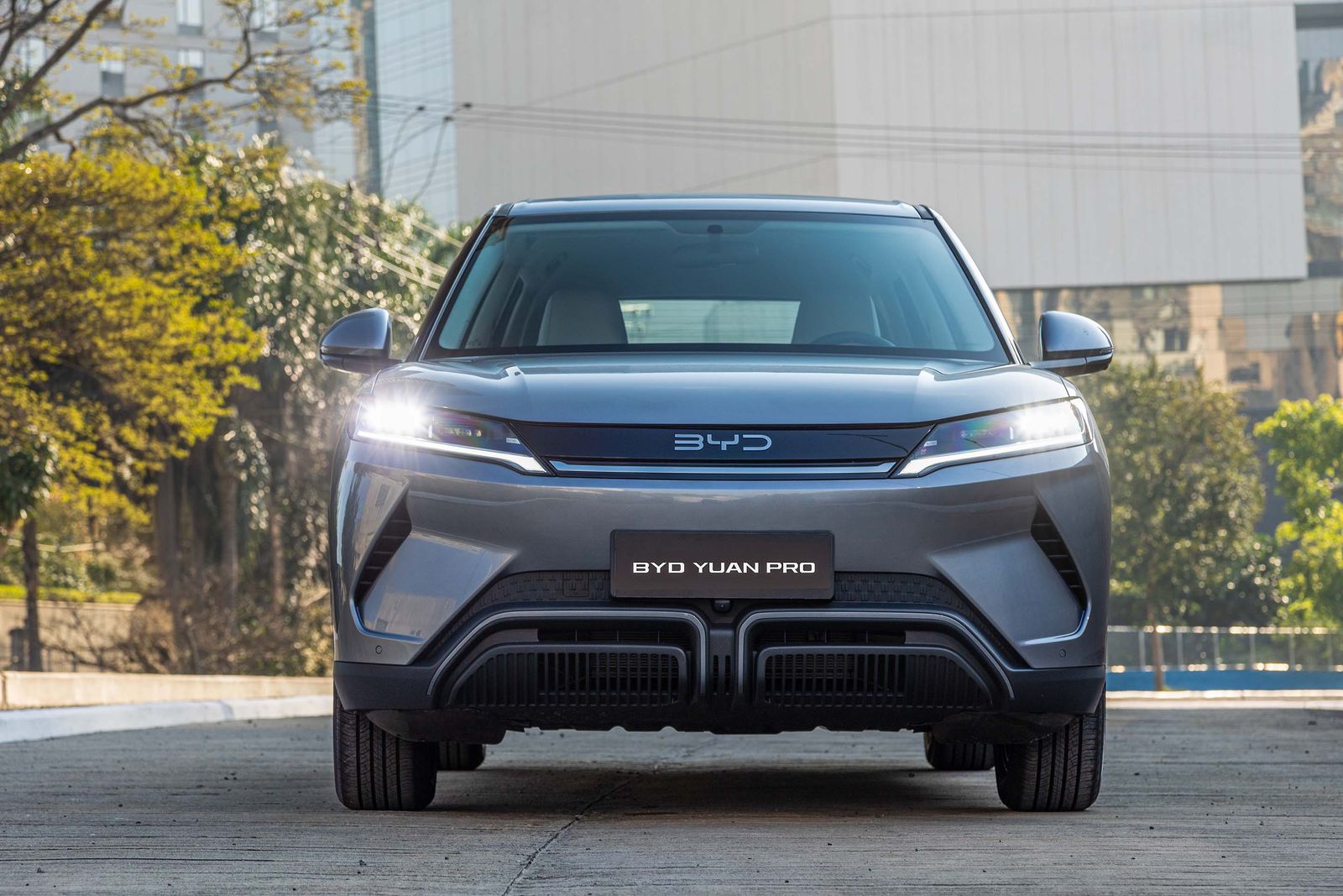 BYD Yuan Pro — Bold front signature